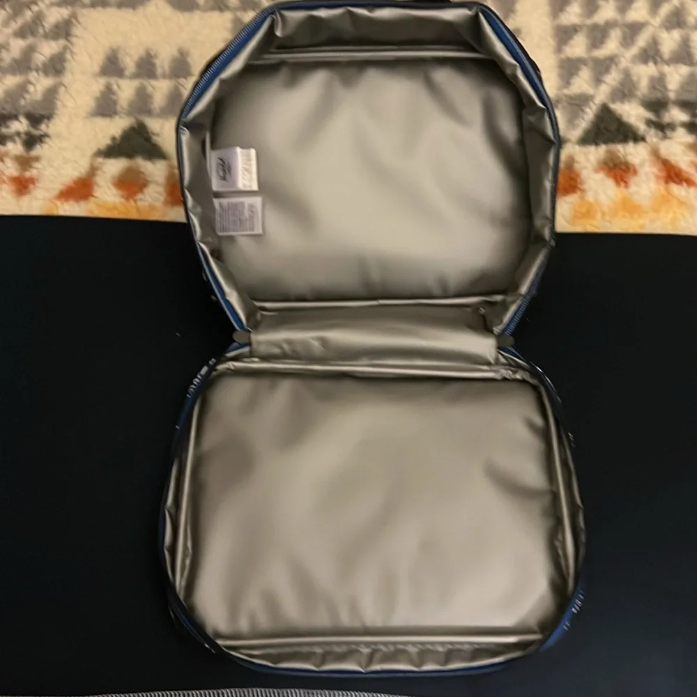 Herschel Kids Pop Quiz Lunch Box warp/black. NWT